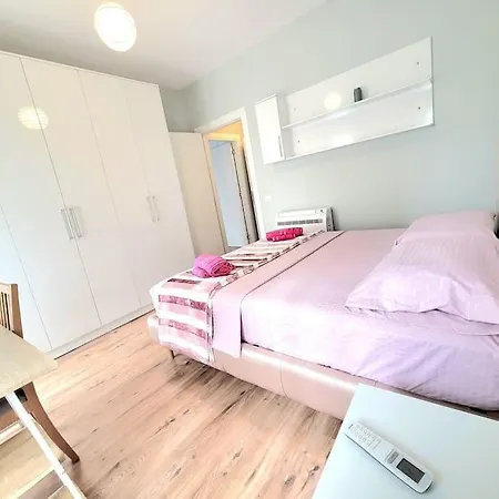 Apartament Borana's *